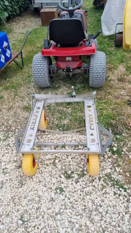 désherbeur mécanique attelé