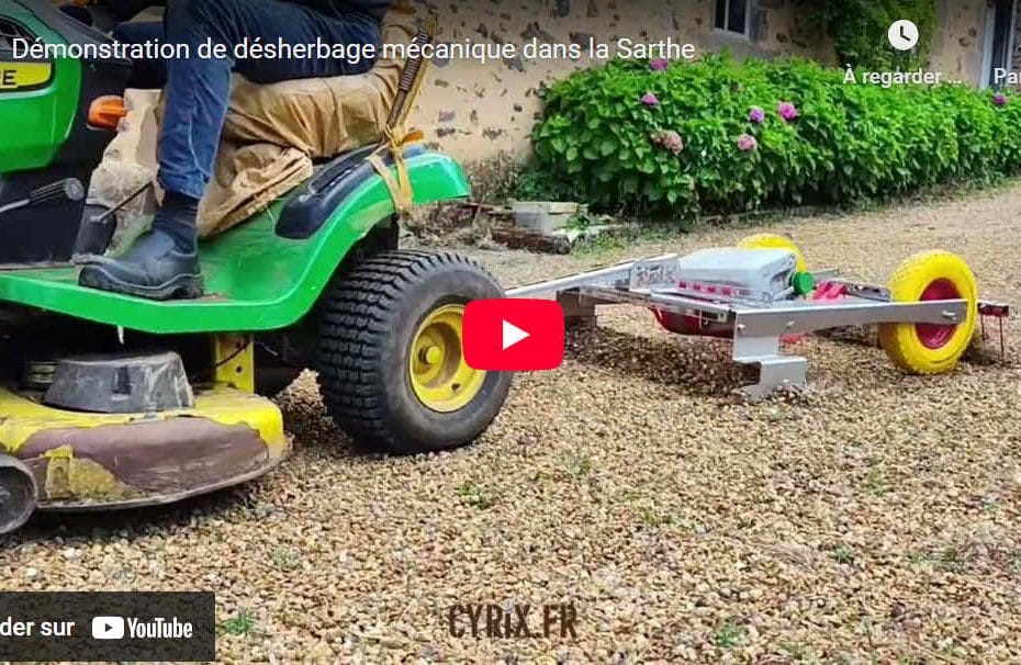 Désherbeur mecanique tracté par tondeuse