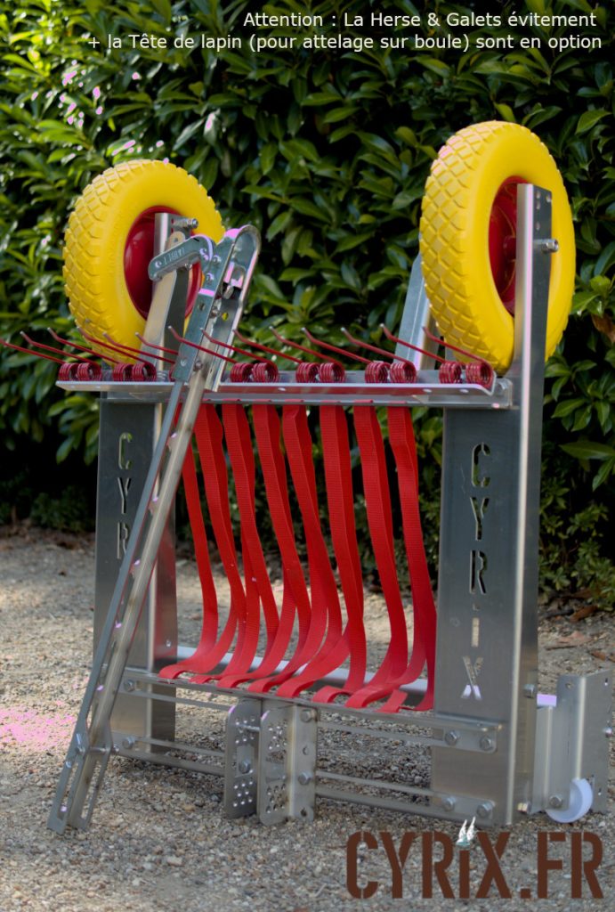 Désherbeur mécanique tracté pour gravier