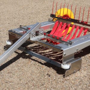 desherbeur avec herse