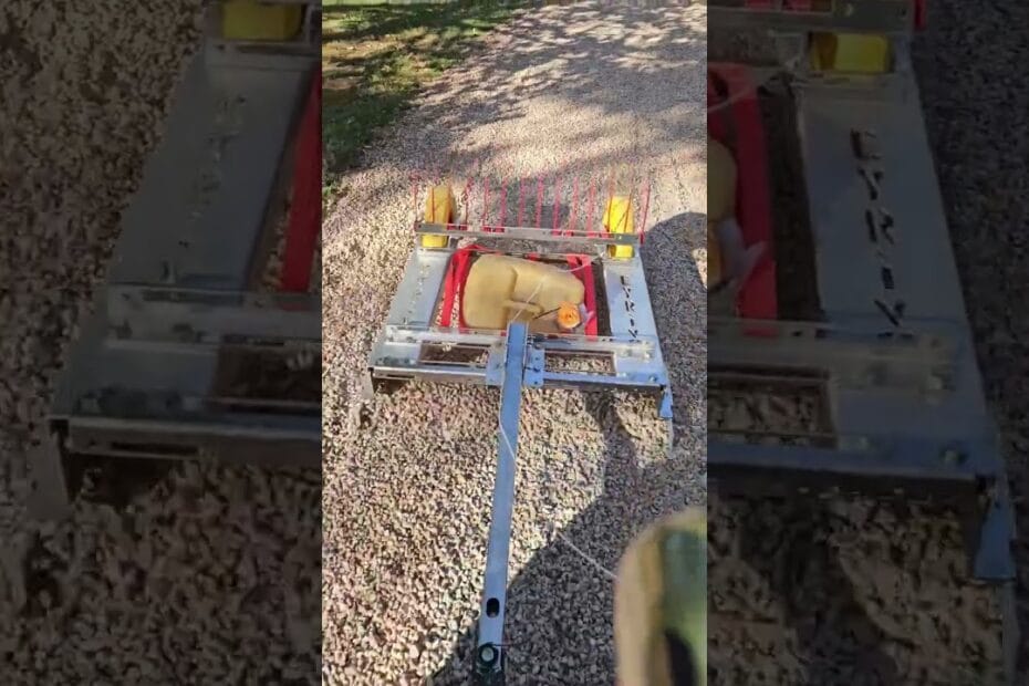 Retour client sur le désherbage mécanique d’une allée en gravier au micro-tracteur